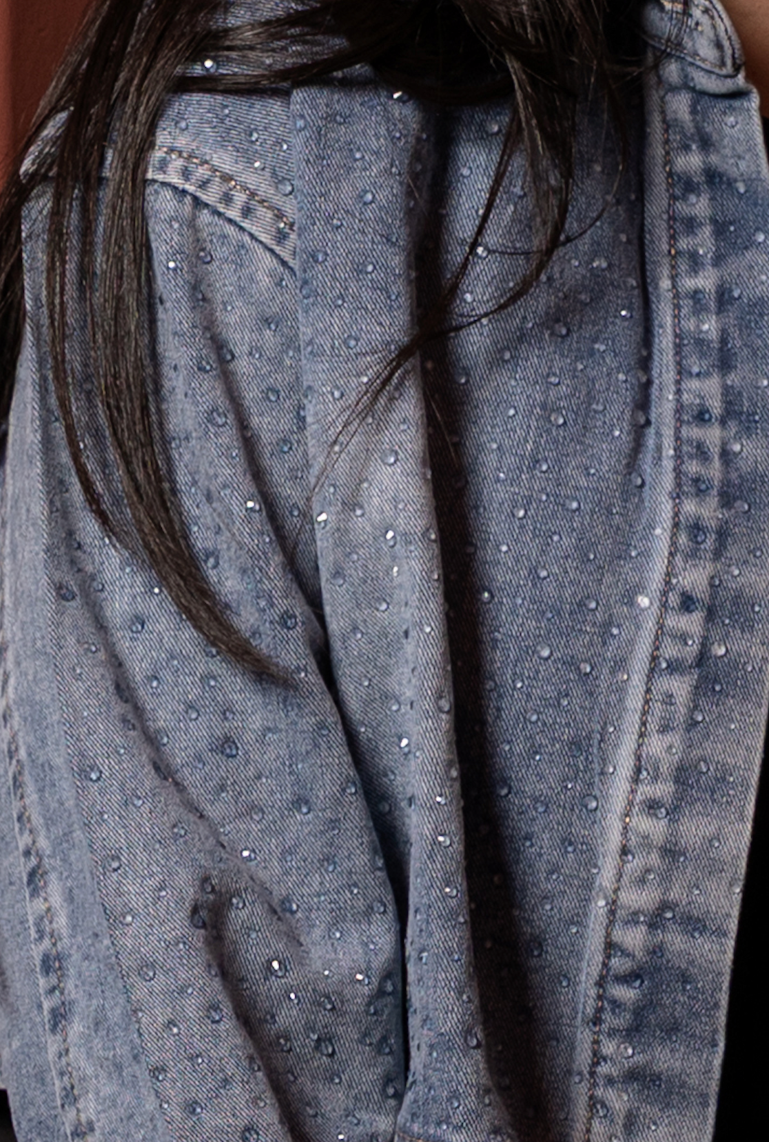 Chamarra denim brillos transparentes